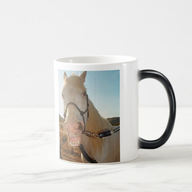 Tasse de café de disparaition de sourire de cheval (Droite)