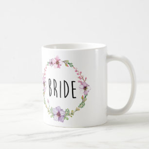 Tasse de café de jeune mariée