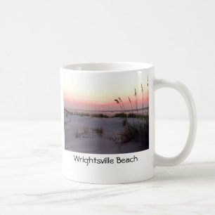 Tasse de café de lever de soleil en juillet