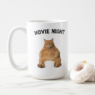 Tasse de café de nuit de cinéma avec un chat orang