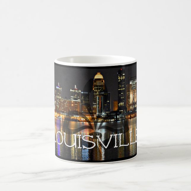 Tasse de café d'horizon de Louisville avec Fleur (Centre)