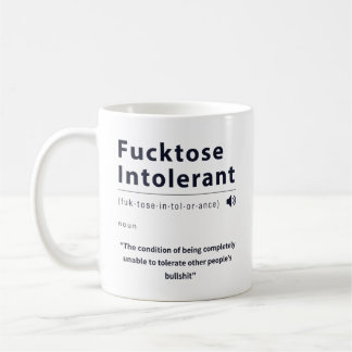 Tasse de café drôle intolérante à la connerie