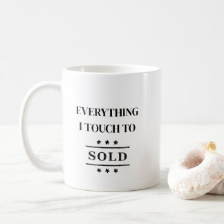 Tasse de café élégante pour agent immobilier en no