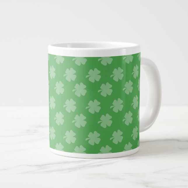 Tasse de café enorme irlandaise des shamrocks 20oz (Devant droit)