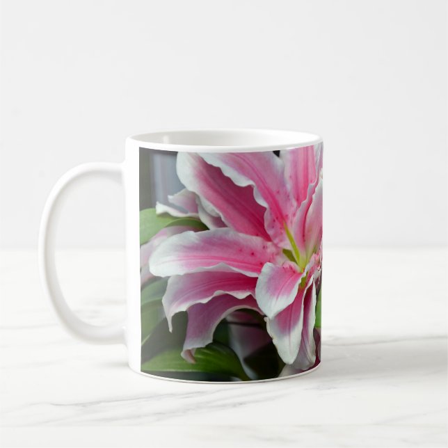 Tasse de café florale de lis rose d'astronome (Gauche)