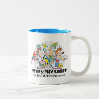 Tasse de café folle de dames d'oiseau