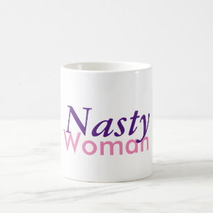 Tasse de café méchante de femme