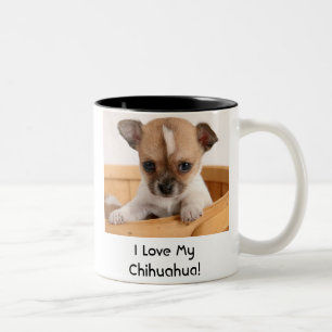 Tasse de café mignonne de chiot de chiwawa