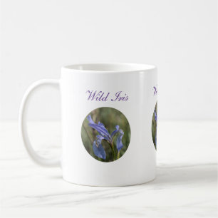 Tasse de café sauvage de fleur sauvage d'iris