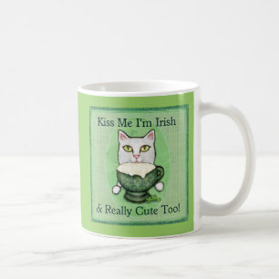 Tasse de chat de café irlandais du jour de St
