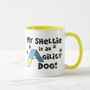 Tasse de chien d'agilité de Sheltie