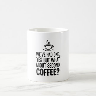 Tasse de citation de deuxième café à typographie m