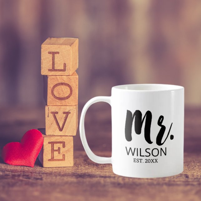 Tasse de couple de mariage et d'anniversaire de ma (Close up, On the table)