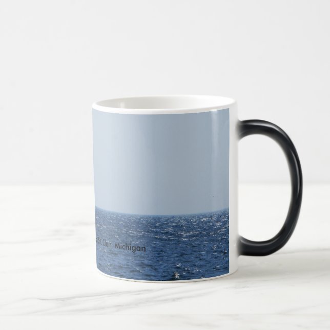 Tasse de croisière sur le lac (Droite)