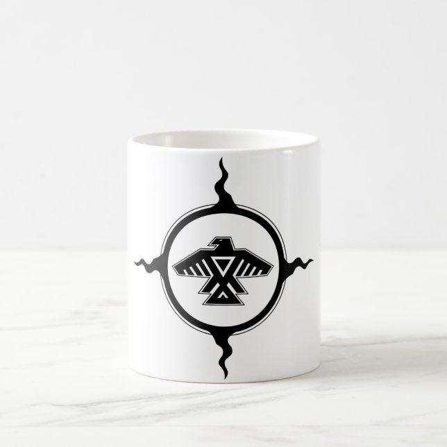 Tasse de directions d'Anishinabek quatre (Centre)