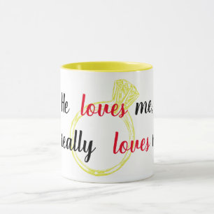 Tasse de fiançailles "Il m'aime"