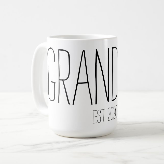 Tasse de grand-maman avec l'est (Devant gauche)