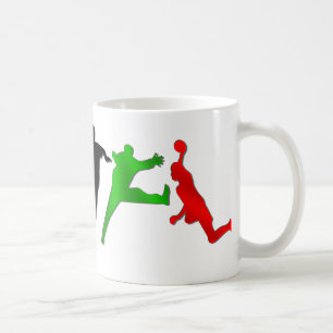 Tasse de joueurs de handball de jeux d'été de