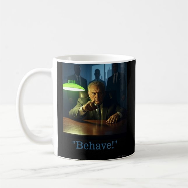 Tasse de la main droite qui se comporte en patron (Gauche)