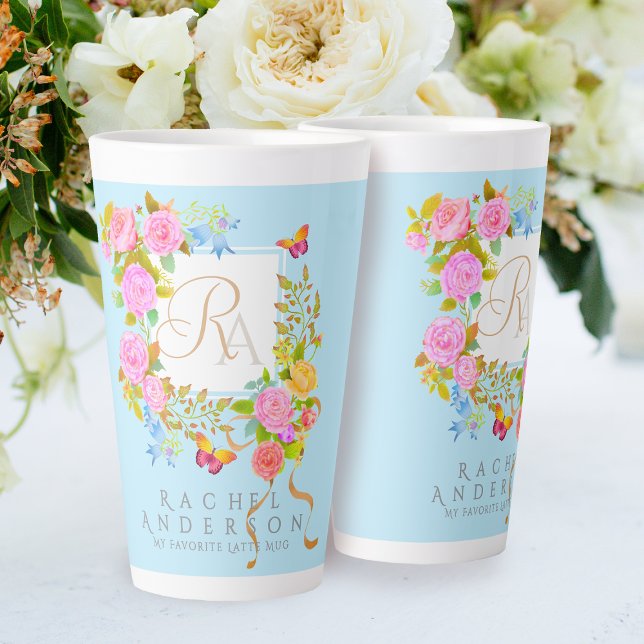 Tasse de Latte Bleue à Monogramme de Jardin Fleuri (Elegant romantic flowers monogram design.)