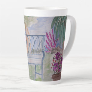 Tasse de latte de banc de jardin d'été