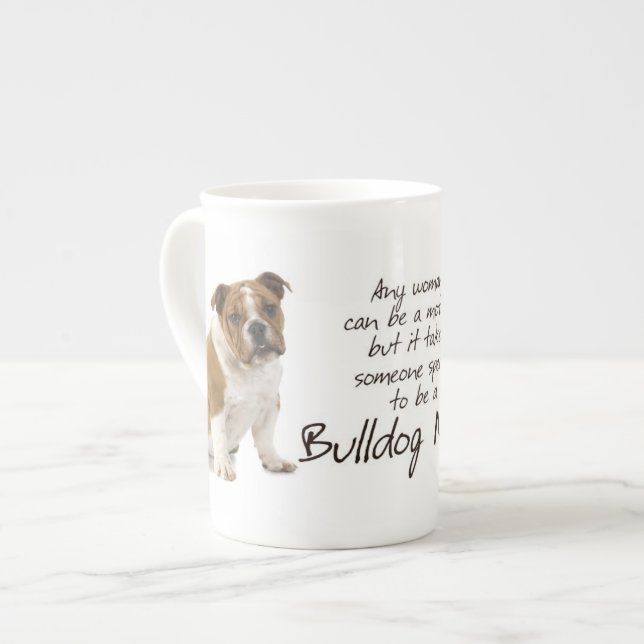 Tasse de maman de bouledogue (Devant gauche)