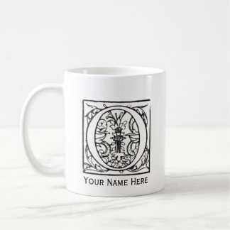 Tasse de monogramme de la lettre O