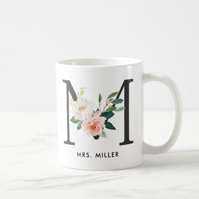 Tasse de monogramme, monogramme floral M, cadeau (Droite)