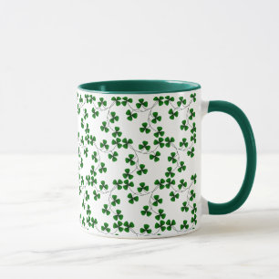 Tasse de motif de shamrock