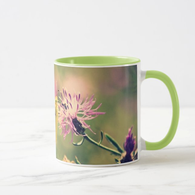Tasse de papillon et de café de fleurs sauvages (Droite)