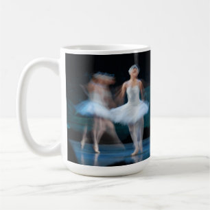 Tasse de porcelaine tendre de lac swan