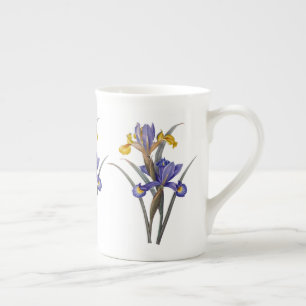 Tasse de porcelaine tendre de Redoute d'iris de