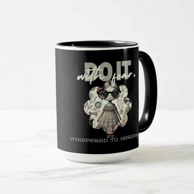 Tasse de poupée gothique (Devant droit)