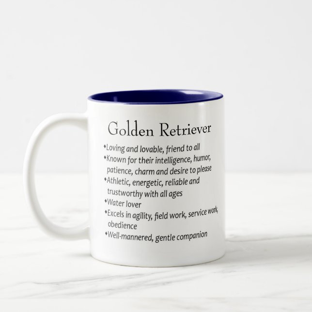 Tasse de race de chien de golden retriever (Gauche)