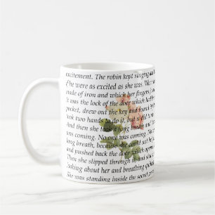 Tasse de roses de rose de livre de jardin secret