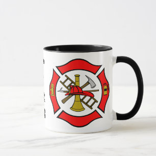 Tasse de rouge de croix maltaise