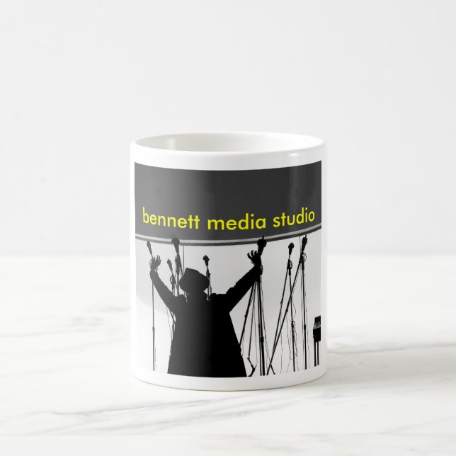 Tasse de studio de médias de Bennett (Centre)