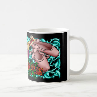 Tasse de tatouage de danseur