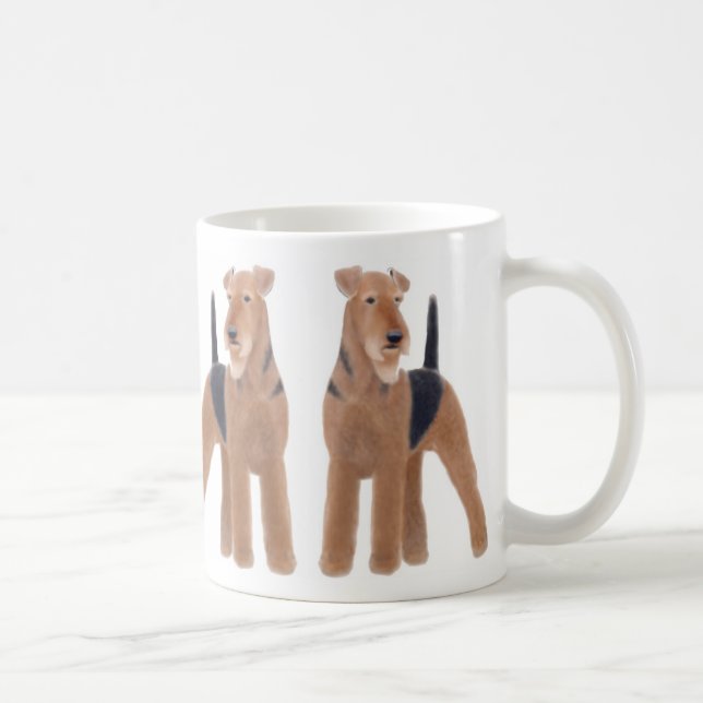Tasse de terriers d'Airedale (Droite)