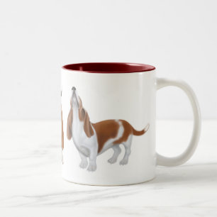 Tasse de ton des chiens de basset deux