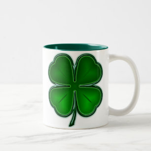 Tasse de trèfle de 4 feuilles