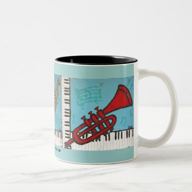 tasse de trompette et de musical de piano (Droit)