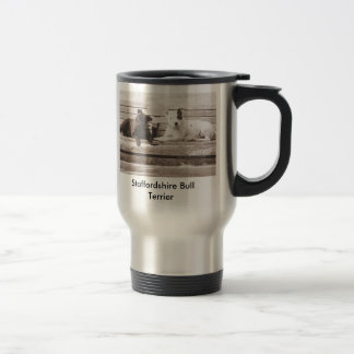 Tasse de voyage de bull-terrier du Staffordshire