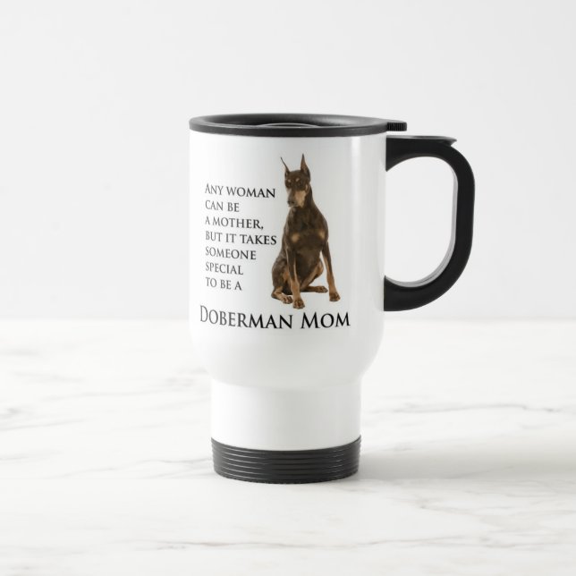 Tasse de voyage de maman de dobermann (Droite)
