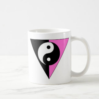 Tasse de Yin Yang de triangle