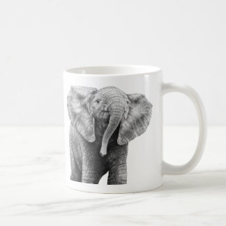 Tasse d'éléphant africain de bébé