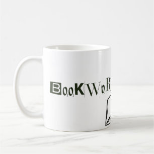 Tasse d'énergie du ver à livres