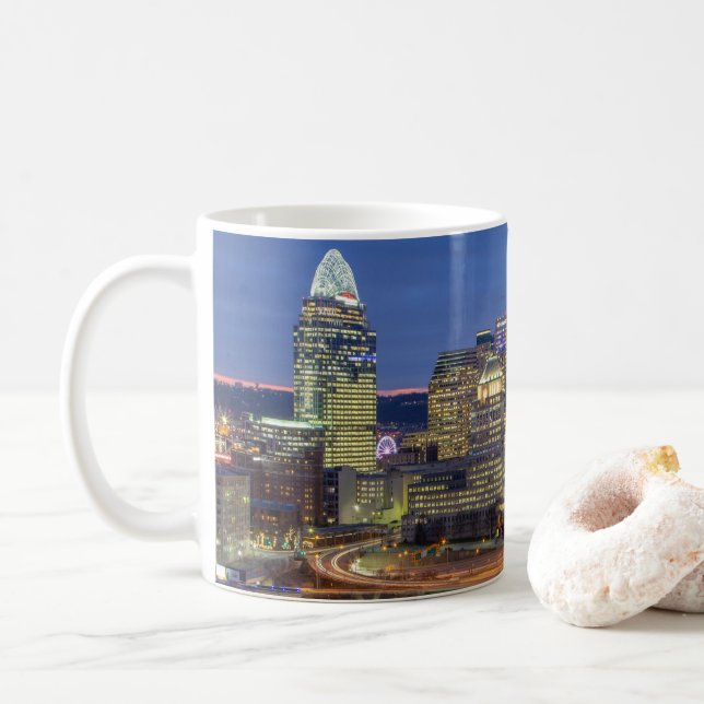 Tasse d'horizon de Cincinnati (Avec donut)