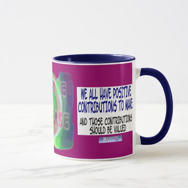 Tasse diverse d'univers (Droite)