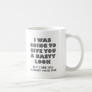 Tasse drôle avec un air moche